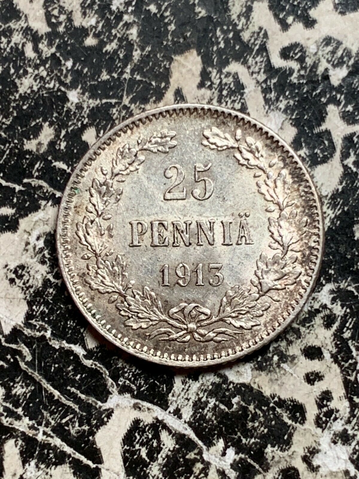 1913 Finland 25 Pennia Lot#x1597 Silver! High Grade! Beautiful!